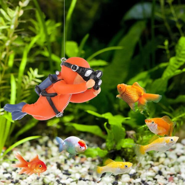 cobee Diver Aquarium Decorations, 2PCS Floating Fish Tank Decor Aquarium Diver with Floating Device Diver Figurines Cartoon Aquarium Ornament Fish Playmate Fish Tank Accessories - Image 2
